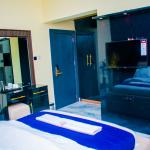 Diplomatic Suite